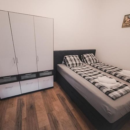 Renovated Apartment Close To First District Wenen Buitenkant foto